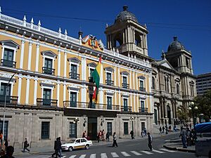 Palacio Quemado (Palacio de Gobierno) y Catedral Metropolitana de La Paz, Bolivia