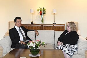 Salvador Nasralla with Colleen Hoey July 2025