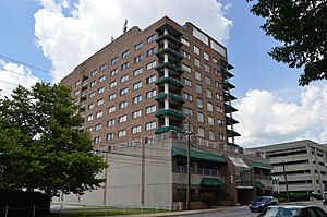 South Broadway apartments in Lexington