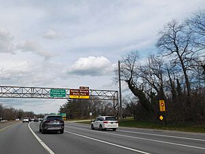 Southern State Parkway exit 15A