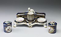 Chelsea Porcelain Factory - Inkstand - Walters 48842 (2)