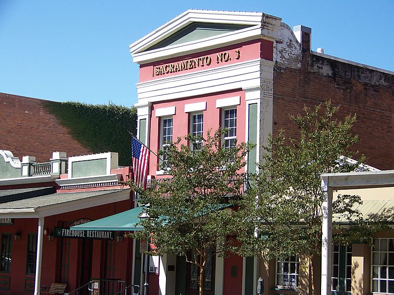 Firehouse Restaurant (2890116293)
