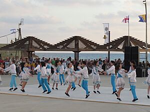 Folk dancing in Dado Beach, Haifa 2015