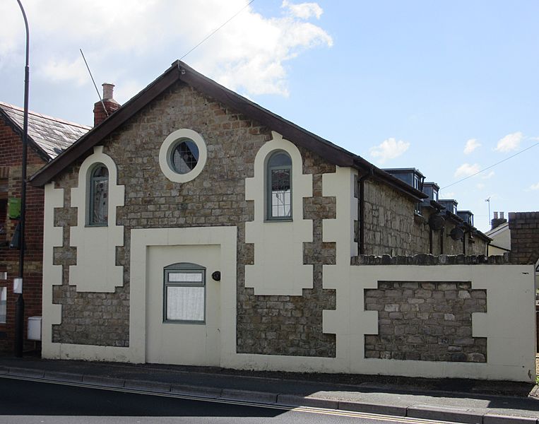 Former Broad Lane Chapel (Primitive Methodist), Broadway, Sandown (July 2016) (1)