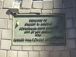 Gilbert-Lindsay-plaque-at-Bunker-Hill-Towers