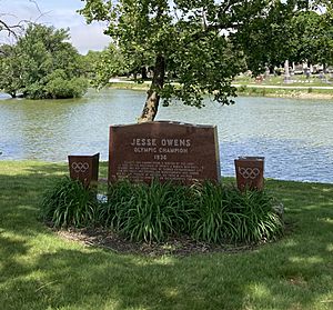 Grave of Jesse Owens (1913–1980) at Oak Woods Cemetery, Chicago 1