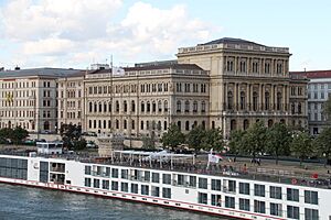 Hungarian Academy of Sciences IMG 1055