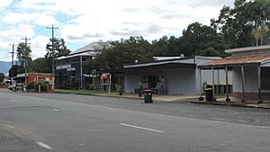 Main street (Anzac Parade aka Mackay-Eungella Road), Finch Hatton, 2016