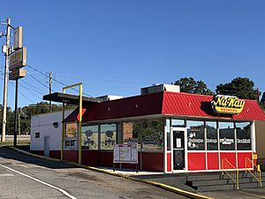 Nu-Way Weiners number 5 at 148 Emery Highway in Macon, Georgia, USA.jpg