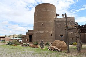 POJOAQUE PUEBLO - Indian Pueblo Cultural Center, New Mexico USA - panoramio (16)