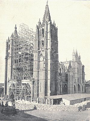 Restauración fachada oeste Catedral de León