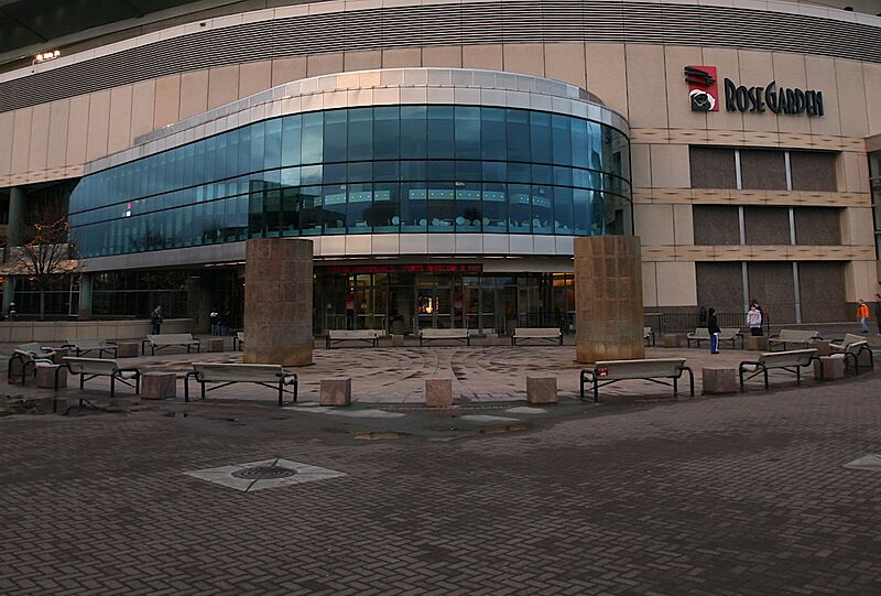 RoseGardenArenaPortland (cropped)