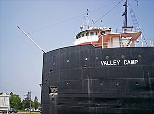 SS Valley Camp bow.jpg