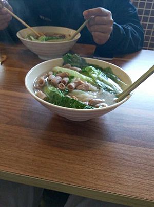 Sanxiang noodle with Pig oviduct