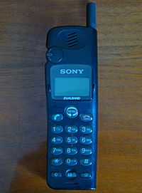Telefon komórkowy SONY CMD-CD5
