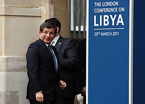 Turkish Minister of Foreign Affairs at the London Conference on Libya (5571019057)