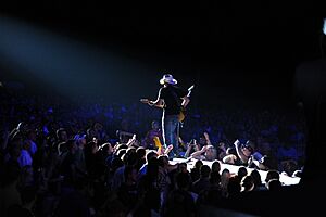 US Navy 110908-N-DG679-040 Country music star Brad Paisley performs to more than 11,000 members of the Naval Station Mayport community