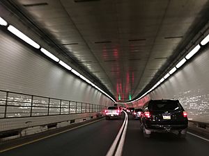2017-10-22 22 15 29 View north along Interstate 95 (Fort McHenry Tunnel) in Baltimore City, Maryland