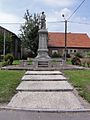 Aubencheul-aux-Bois (Aisne) monument aux morts