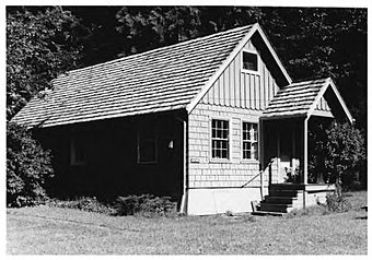 Backus-Marblemount Ranger Station House No. 1009.jpg