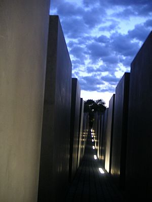 Berlin - Holocaust Memorial 005