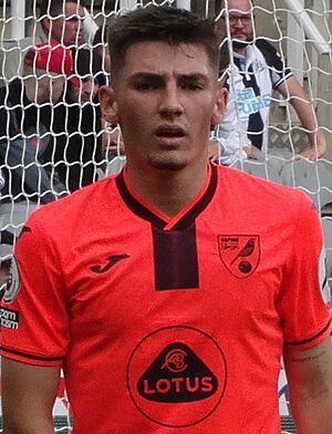 Billy Gilmour 2021-08-07 1 (cropped) (cropped).jpg