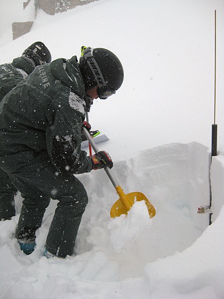 Caserma Ederle Airmen train with Alpini partners - 6719032019