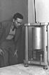 Frank Press at Seismological Observatory in Jerusalem 1953.jpg
