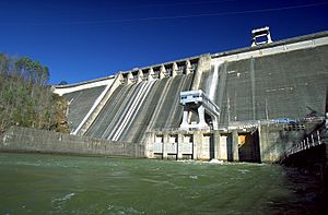 Hiwassee Dam.jpg