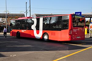 Jona (SG) - Rapperswil-Jona Stadtbus der VBZ - Bahnhof 2011-11-18 13-30-30