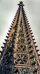 Koelner-dom-spire b