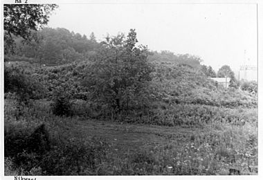 Nikwasi (Ma 2), Nikwasi Mound, Macon Co., North Carolina, United States (RLA image B2986)