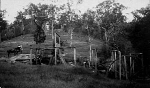 Old Eungella water wheel driven battery at Broken River gold mines, 1927