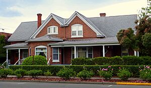 Smith House - Grants Pass Oregon
