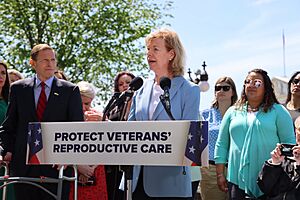 Tammy Baldwin Reproductive Care Veterans