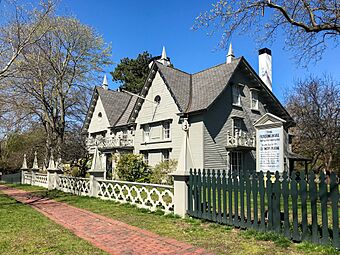 The Pickering House, May 2020.jpg