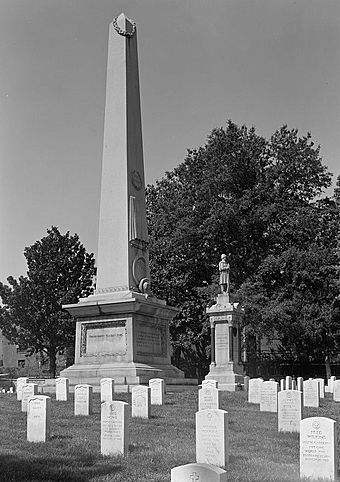 Unknown Dead Monument, Salisbury National Cemetery, 202 Government Road, Salisbury (Rowan County, North Carolina).jpg