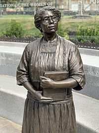 Virginia Randolph VWM Statue.jpg