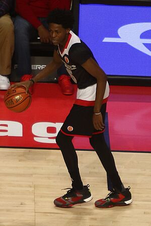 20160330 MCDAAG De'Aaron Fox dribbling