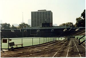 BobbyDoddStadium Oct85 S stands