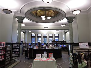 Carnegie Library McKeesport interior 2018b