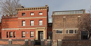 Casa de Leighton, Londres, Inglaterra, 2022-11-26, DD 40.jpg