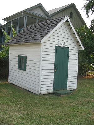 CrayHouseMeatHouse
