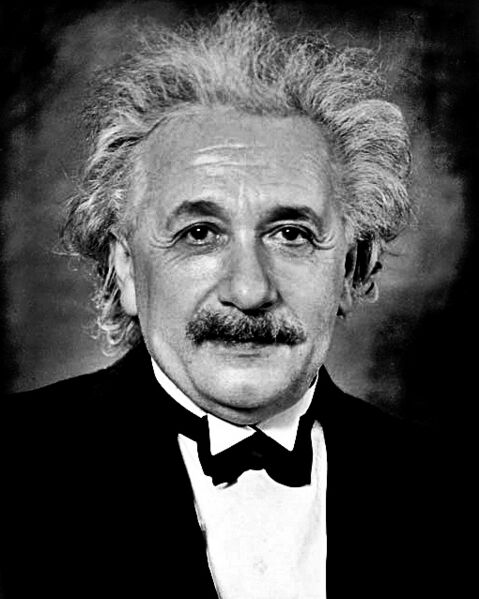 Einstein-formal portrait-35 (cropped)