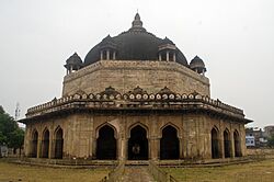 Hasan Shah Tomb 4