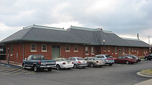 IL Central depot in Carbondale.jpg