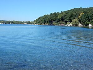 Keuka Lake from State Park 01