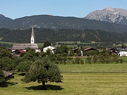 Kolsass, die Katholische Pfarrkirche Mariä Heimsuchung Dm64409 foto4 2017-08-01 12.37