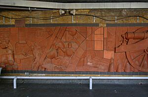 London, Woolwich Arsenal Station, relief 01