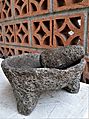 Molcajete tripode usado